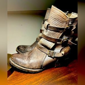 Freebird by Steven Boots Size 9